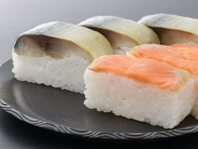 押し寿し ふくいサーモン鯖あわせ